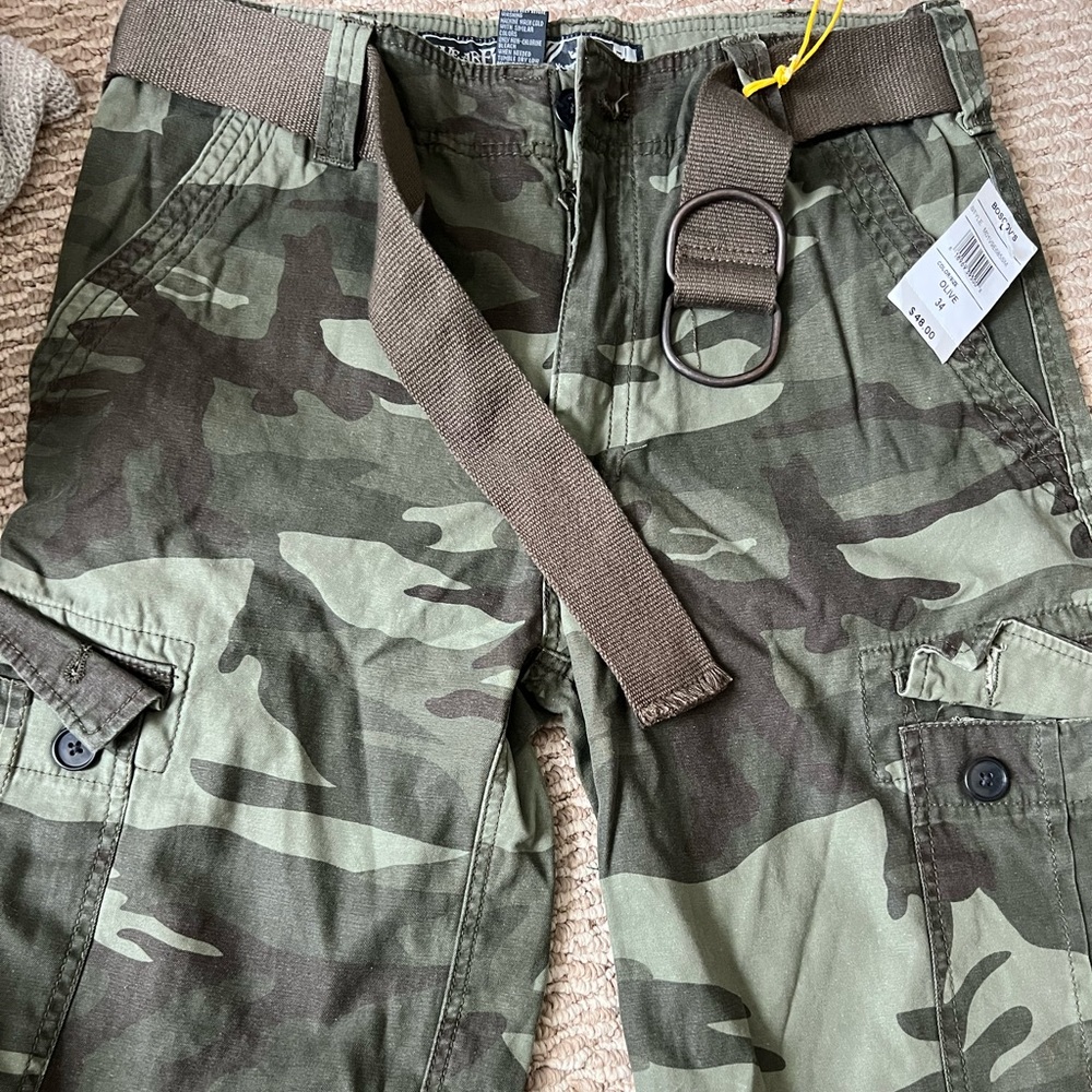 Mens cargo camo shorts